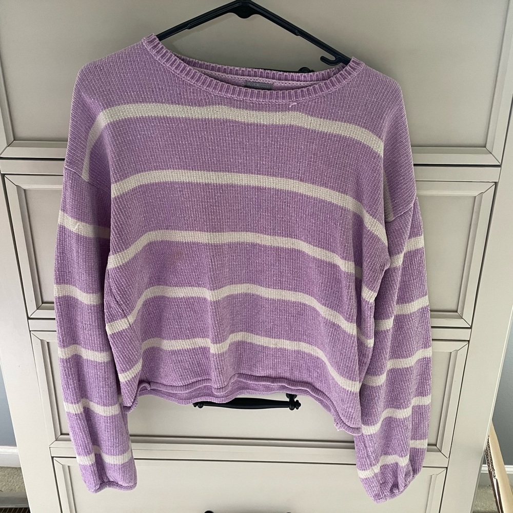 Charlotte Russe Lavender long sleeve crop